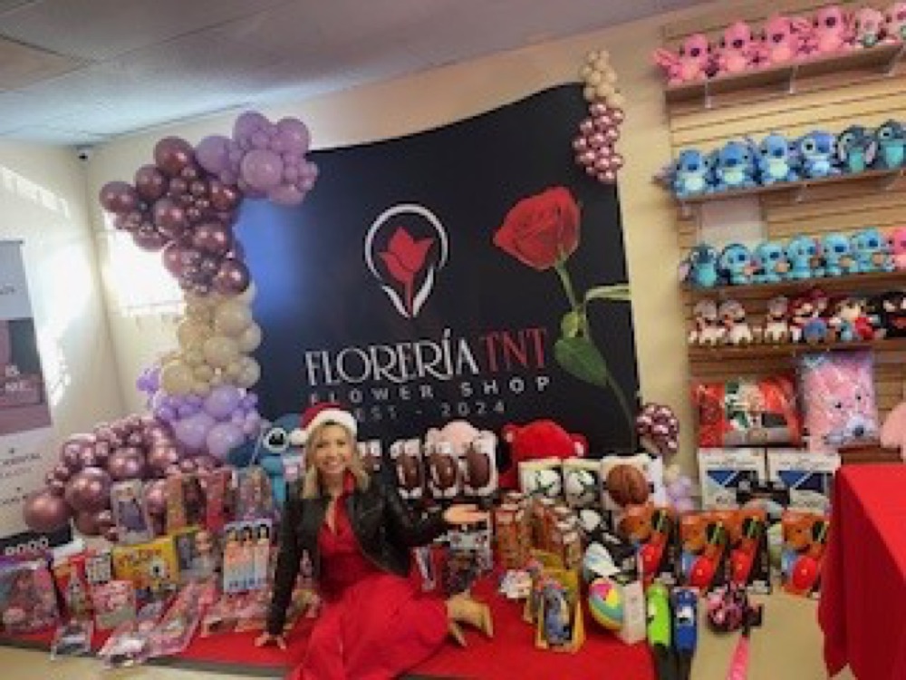 Nosotros Foundation holiday children's event